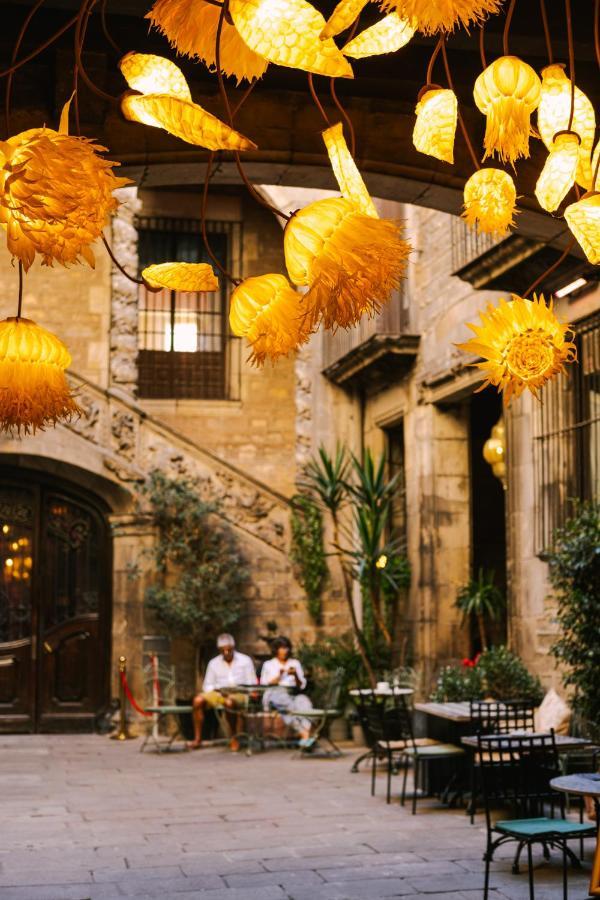 Готель Sonder Paseo De Gracia Барселона Екстер'єр фото The courtyard of the Palau Solterra